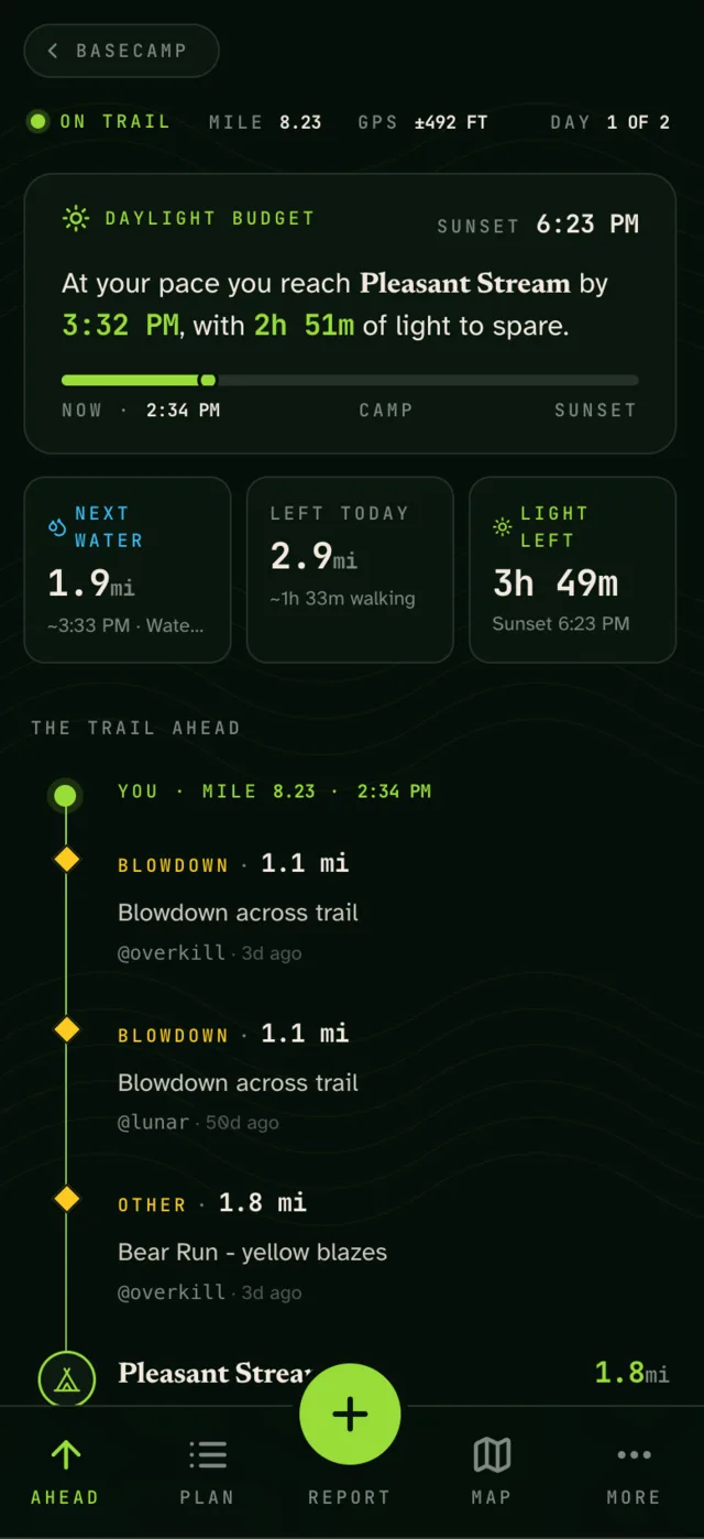 Trail Sherpa on-trail screen showing daylight remaining and GPS status